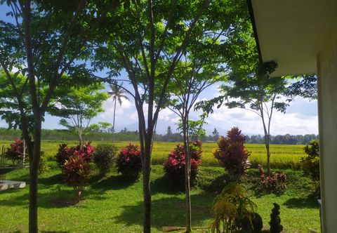 Nearby View and Attractions Guest House Krikilan