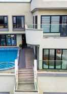 SWIMMING_POOL The Rebirth Apartment Binh Chau Ho Tram