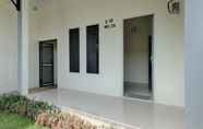 Exterior 6 Homestay Danesti Syariah Near Bandara Sultan Hasanuddin Mitra RedDoorz