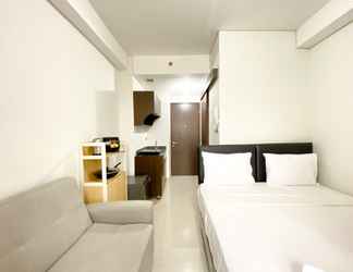 Kamar Tidur 2 Homey and Good Choice Studio Transpark Cibubur Apartment By Travelio