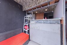 Lobby RedLiving Apartemen Grand Sentraland - Dragon Apartel Tower Pink