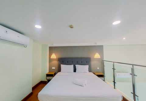 Bedroom Big Studio Loft Apartment at The Reiz Suites Medan By Travelio