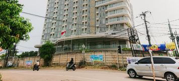 ภายนอกอาคาร 5 Warm and Homey Studio Amazana Serpong Apartment By Travelio