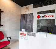 Lobby 2 RedLiving Apartemen Green Lake View Ciputat - Aurora Rooms