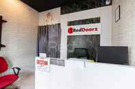 Lobi RedLiving Apartemen Green Lake View Ciputat - Aurora Rooms