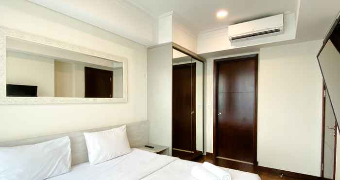 Bilik Tidur Comfortable and Fancy 2BR Apartment Casa Grande Residence By Travelio