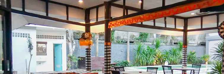 Lobi Urbanview Hotel Anna Kuta Inn Bali