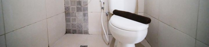 In-room Bathroom 4 Comfy and Best Choice Studio at Orchard Supermall Mansion Apartment By Travelio