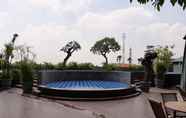 Swimming Pool 6 Restful and Good Deal Studio Parkland Avenue Apartment By Travelio