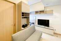 Lobby Homey Living 2BR Apartment at Tokyo Riverside PIK 2 By Travelio