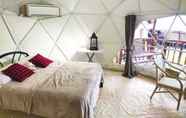 Lainnya 6 Eco-Treehouse Glamping Services