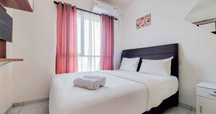 Kamar Tidur High Floor and Comfortable Studio at Sky House Alam Sutera Apartment By Travelio