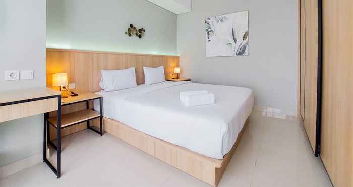 Bedroom Comfort 1BR Apartment at Transpark Bintaro By Travelio