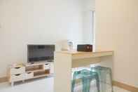 Lobi Cozy and Brand New 2BR Tokyo Riverside PIK 2 Apartment By Travelio