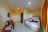 Bedroom Hotel FX 72 Labuan Bajo