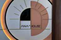 Lobi Ana's House