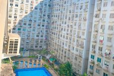 Swimming Pool Apartemen City Park by Nusalink