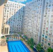 Swimming Pool 5 Apartemen City Park by Nusalink