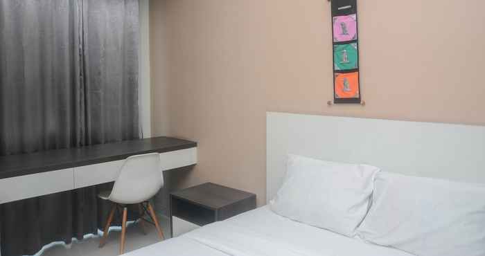 Lobby Minimalist and Homey Studio Grand Dhika City Apartment By Travelio