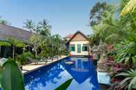 Swimming Pool Nawa Sakti Resort