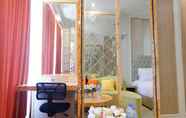 Lobi 3 Modern Studio Room Apartment at Art Deco By Travelio