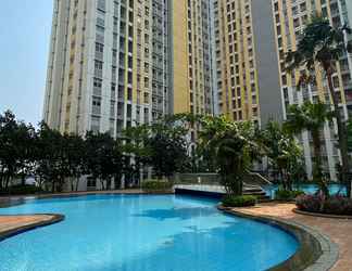 Others 2 Springlake Summarecon by Sans Rooms