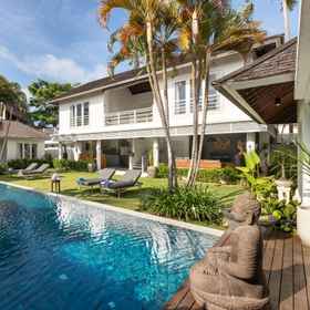 Swimming Pool 1 Kerta Rama Seminyak, Soori Dog Grooming Hotels