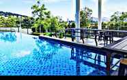 Kolam Renang 6 Cozy family Stay Seaview & Airport View Batu Maung