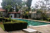 Swimming Pool Hotel Bogor Indah Nirwana