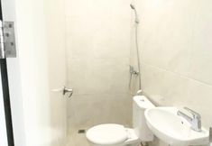 ห้องน้ำภายในห้อง 7 Verse House at Citra Garden Pontianak