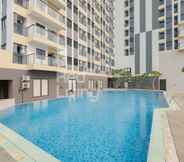 Swimming Pool 2 RedLiving Apartemen Jakarta Living Star - BoboRooms