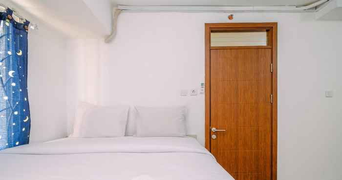 Bedroom Nice and Comfortable 1BR Apartment at Cinere Resort By Travelio