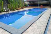 Swimming Pool The Lavana Villa Marwah Puncak