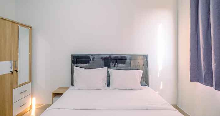 Bilik Tidur Stylish and Brand New 2BR at Transpark Cibubur Apartment By Travelio