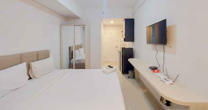 Bedroom Homey and Scenic Studio Barsa City Apartment By Travelio