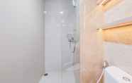 In-room Bathroom 6 Homey and Exclusive 2BR Transpark Bintaro Apartment By Travelio