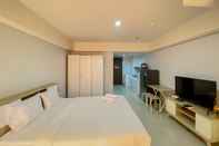 Kamar Tidur Modern Look Studio at H Residence Apartment By Travelio