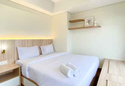 Kamar Tidur Cozy Living 2BR at Pollux Chadstone Apartment By Travelio