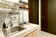 Lainnya Cozy Living 2BR at Pollux Chadstone Apartment By Travelio