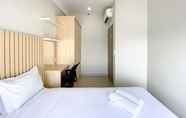 Kamar Tidur 2 Modern Look 1BR at Apartment Vasanta Innopark By Travelio