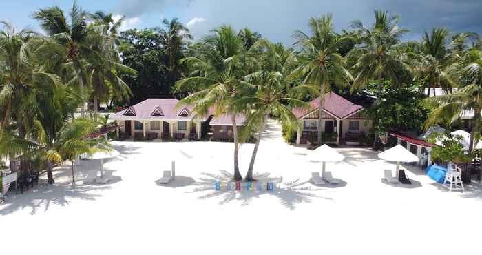 Bangunan Beach Placid Resort powered by Cocotel