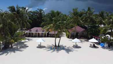 Bangunan 4 Beach Placid Resort powered by Cocotel