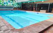 Swimming Pool 3 ARZO Hotel Manila