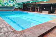 Swimming Pool ARZO Hotel Manila