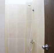 In-room Bathroom 4 Relaxing 1BR at Apartment Northland Ancol By Travelio