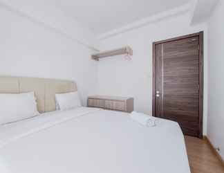 Kamar Tidur 2 Homey and Brand New 2BR at Sky House BSD Apartment By Travelio