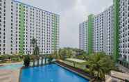 Swimming Pool 3 Apartemen Green Lake View Ciputat by Alfa Rooms