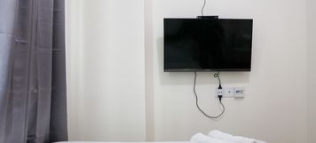 Phòng ngủ 2 Comfort Living Studio at Apartment Osaka Riverview PIK 2 By Travelio