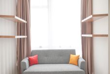 Lobby Best and Warm Studio at Menteng Park Apartment By Travelio