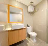 In-room Bathroom 4 Cozy Living Studio (No Kitchen) at Apartment Sentraland Semarang By Travelio
